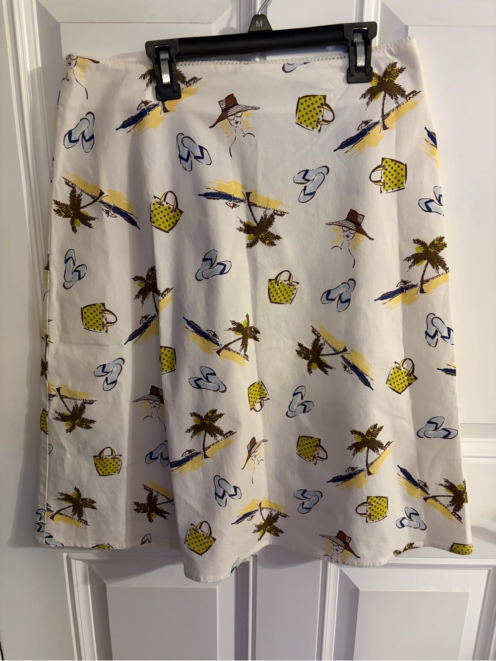 Valerie Stevens Cream A-Line Skirt with Yellow and Navy Beach Print